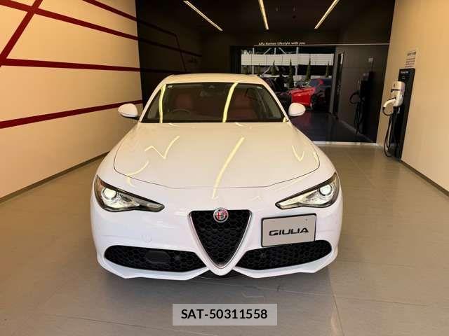 ALFA ROMEO Giulia 2019-05 7214038-3