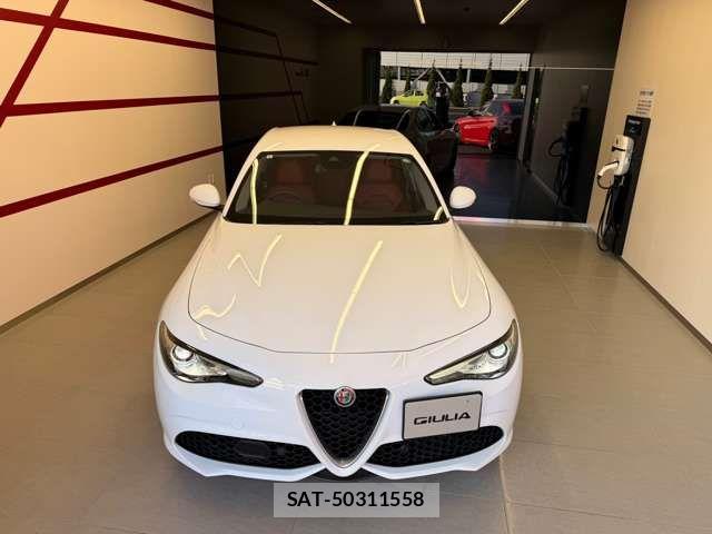 ALFA ROMEO Giulia 2019-05 7214038-4