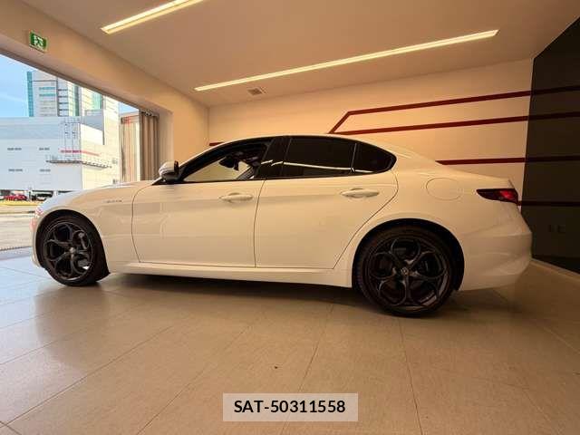ALFA ROMEO Giulia 2019-05 7214038-8