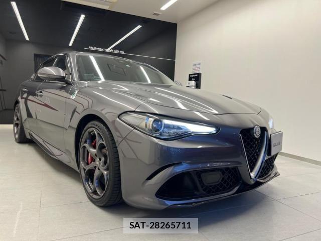 ALFA ROMEO Giulia 2019-09 7214039-3