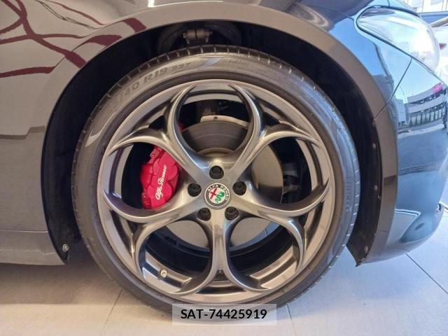 ALFA ROMEO Giulia 2020-08 7214036-7