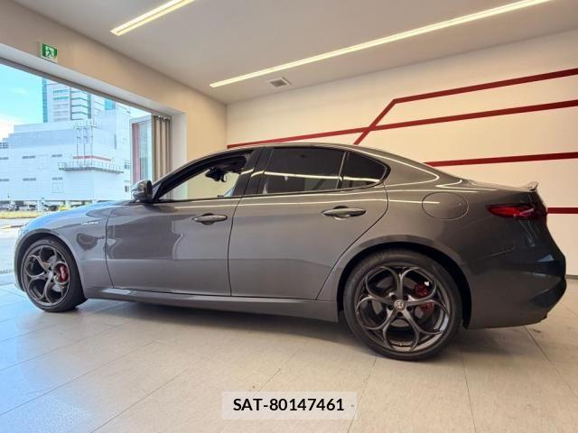 ALFA ROMEO Giulia 2021-09 7214037-9