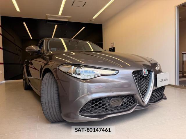 ALFA ROMEO Giulia 2021-09 7214037-4