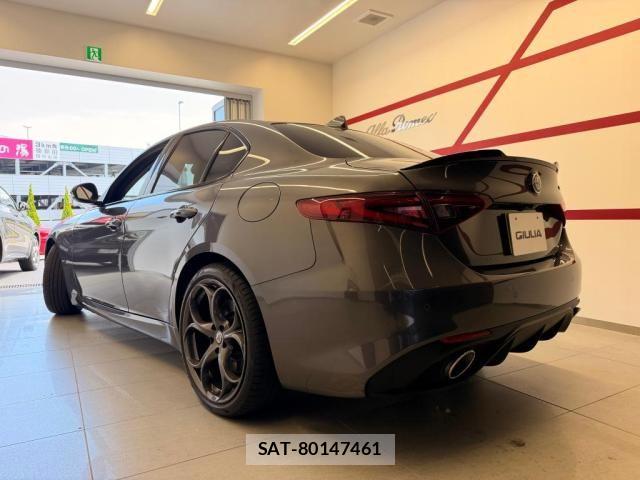 ALFA ROMEO Giulia 2021-09 7214037-7