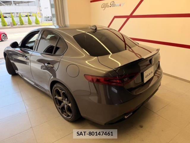 ALFA ROMEO Giulia 2021-09 7214037-8