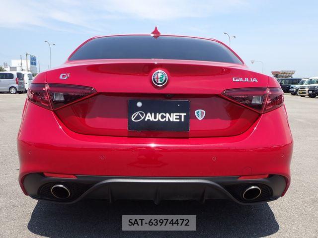 ALFA ROMEO Giulia 2017-11 7214031-9