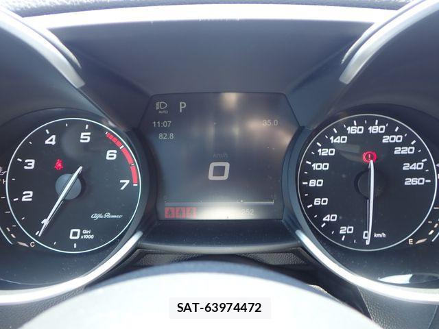 ALFA ROMEO Giulia 2017-11 7214031-12
