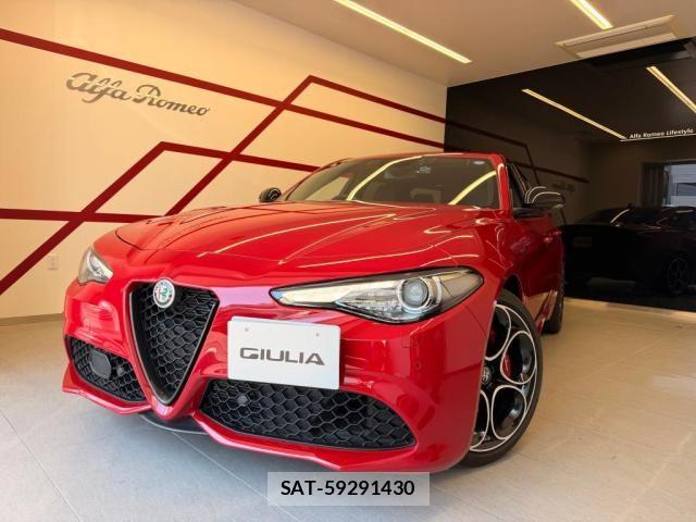 ALFA ROMEO Giulia 2023-03 7214040-0