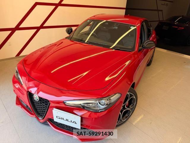 ALFA ROMEO Giulia 2023-03 7214040-9
