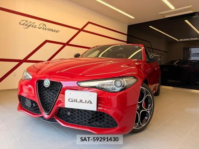 ALFA ROMEO Giulia 2023-03 7214040-3