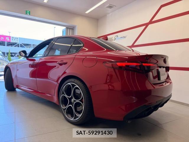 ALFA ROMEO Giulia 2023-03 7214040-7