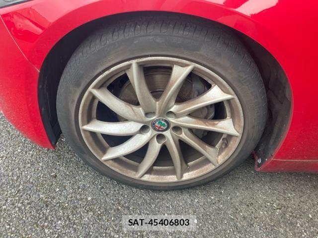 ALFA ROMEO Giulia 2017-11 7325218-9