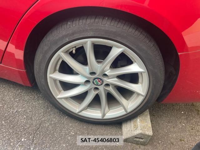 ALFA ROMEO Giulia 2017-11 7325218-10