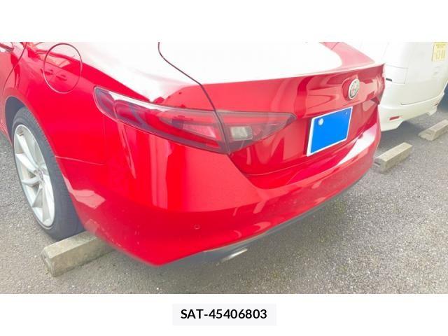 ALFA ROMEO Giulia 2017-11 7325218-3