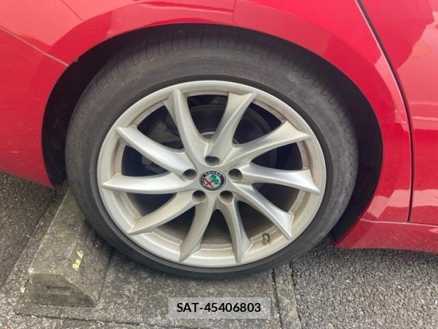 ALFA ROMEO Giulia 2017-11 7325218-7