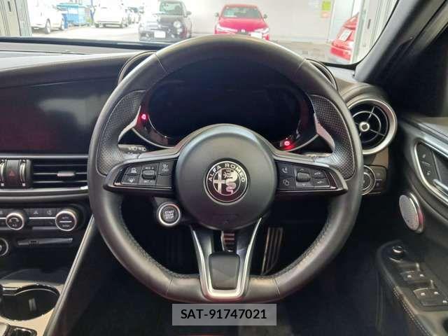 ALFA ROMEO Giulia 2023-05 7325192-17