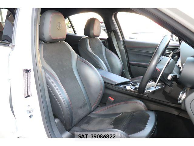 ALFA ROMEO Giulia 2019-02 7452580-9