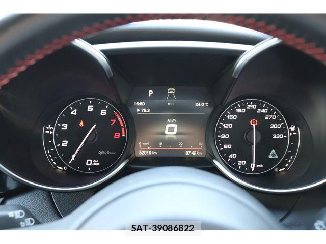 ALFA ROMEO Giulia 2019-02 7452580-13