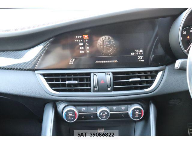ALFA ROMEO Giulia 2019-02 7452580-16