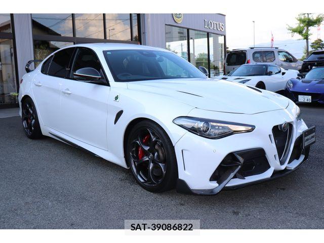 ALFA ROMEO Giulia 2019-02 7452580-2