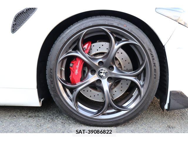 ALFA ROMEO Giulia 2019-02 7452580-29