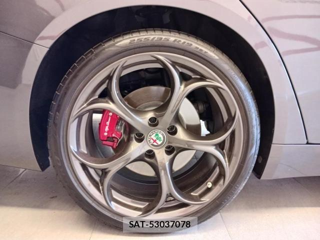 ALFA ROMEO Giulia 2021-06 7499294-9