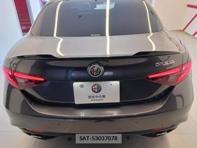 ALFA ROMEO Giulia 2021-06 7499294-5