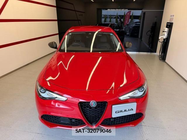 ALFA ROMEO Giulia 2017-07 7499295-2