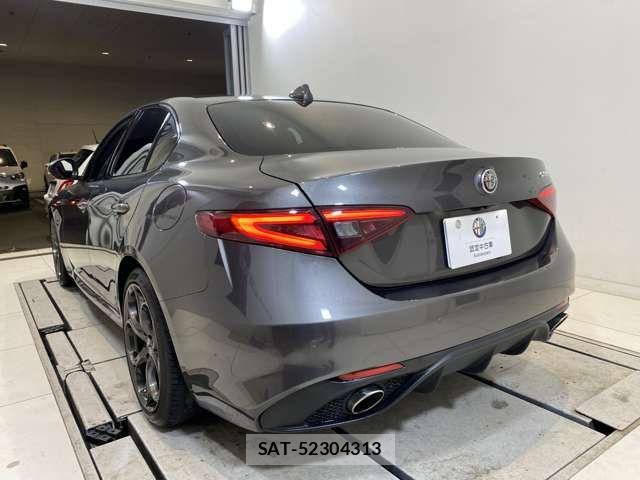 ALFA ROMEO Giulia 2020-10 7720029-7