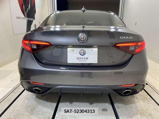 ALFA ROMEO Giulia 2020-10 7720029-8