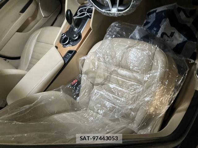 ALFA ROMEO Giulia 2019-08 7720030-13