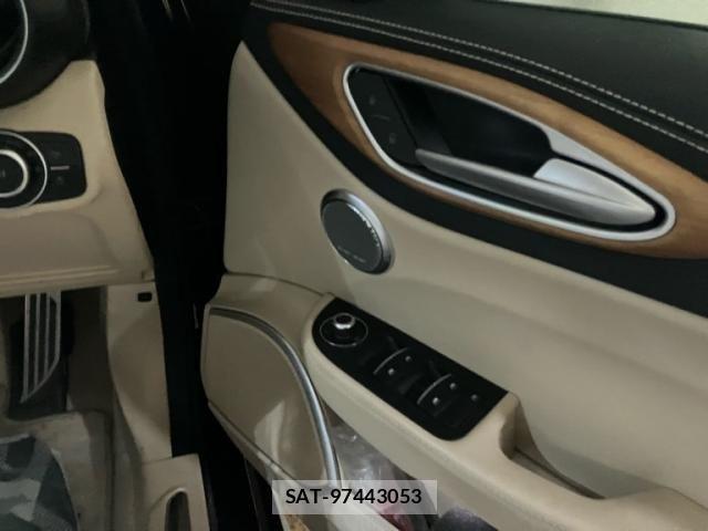 ALFA ROMEO Giulia 2019-08 7720030-14