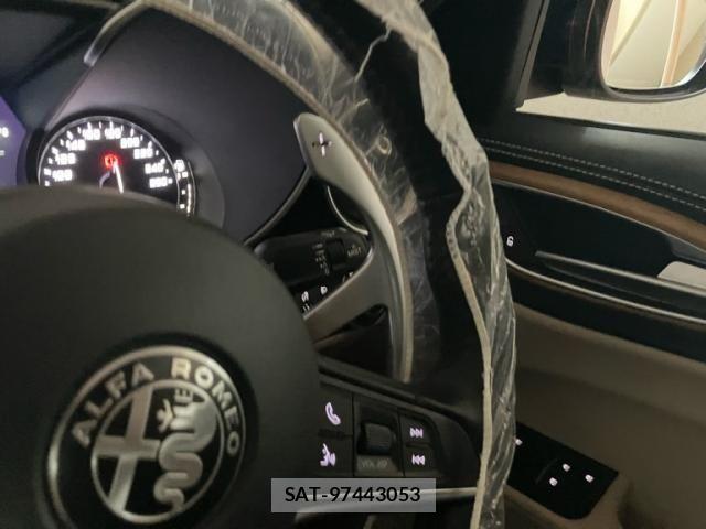 ALFA ROMEO Giulia 2019-08 7720030-19