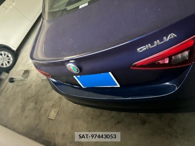 ALFA ROMEO Giulia 2019-08 7720030-5