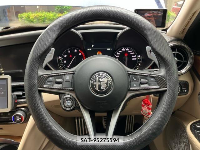 ALFA ROMEO Giulia 2018-02 7782232-16