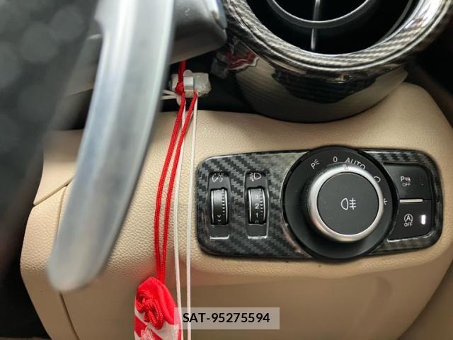 ALFA ROMEO Giulia 2018-02 7782232-18