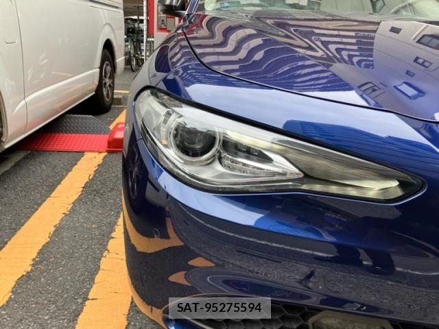 ALFA ROMEO Giulia 2018-02 7782232-5