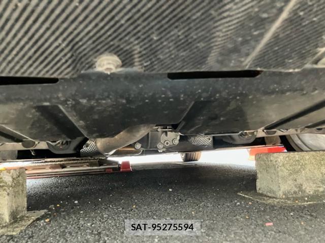 ALFA ROMEO Giulia 2018-02 7782232-6