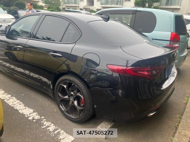 ALFA ROMEO Giulia 2021-12 7875074-4