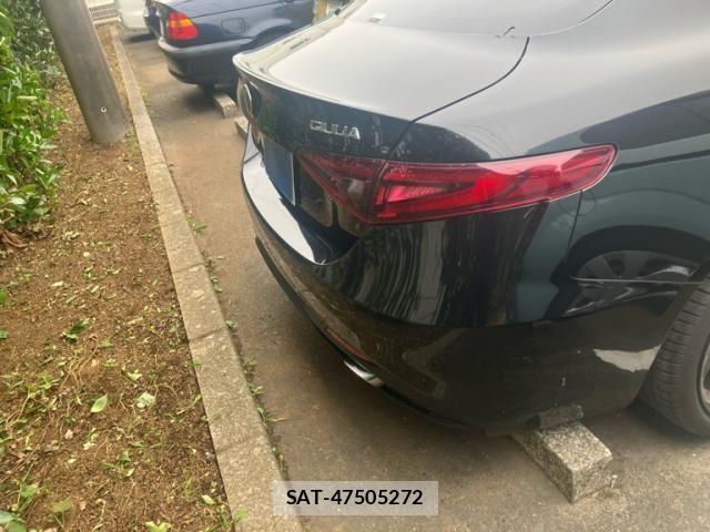 ALFA ROMEO Giulia 2021-12 7875074-6