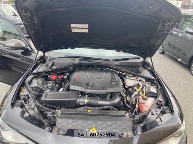 ALFA ROMEO Giulia 2019-07 7875075-11