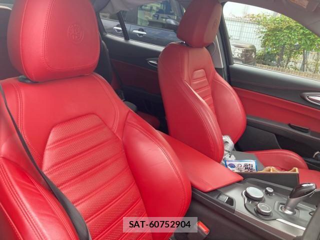 ALFA ROMEO Giulia 2019-07 7875075-13