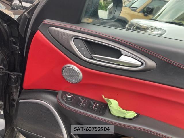 ALFA ROMEO Giulia 2019-07 7875075-14