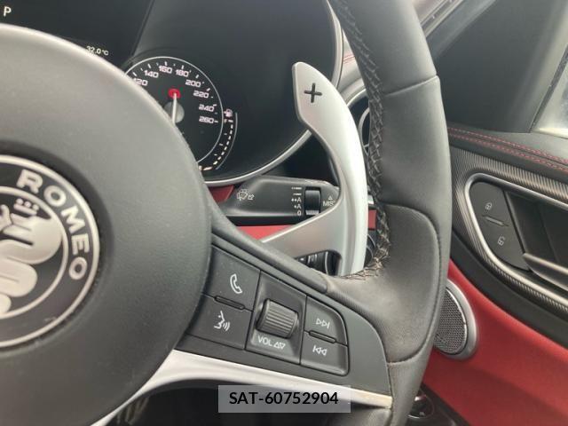 ALFA ROMEO Giulia 2019-07 7875075-19