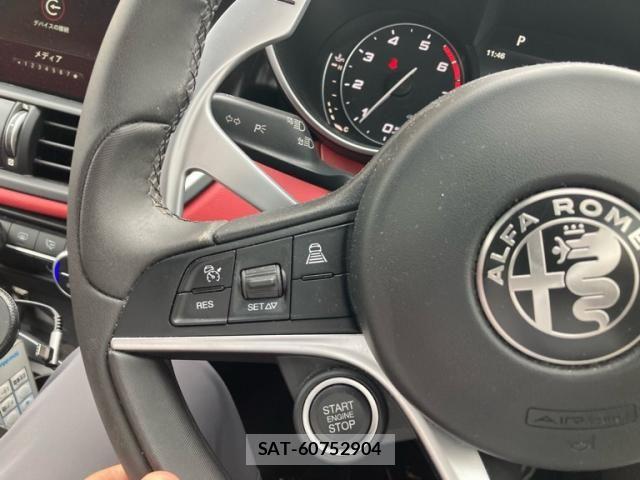 ALFA ROMEO Giulia 2019-07 7875075-20