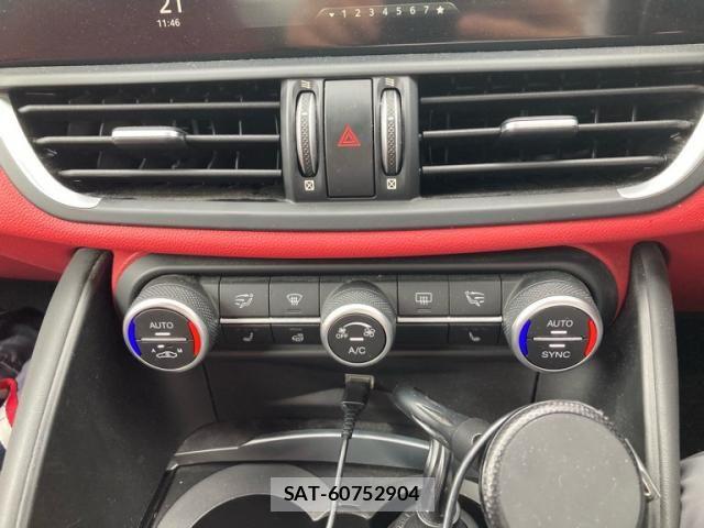 ALFA ROMEO Giulia 2019-07 7875075-24