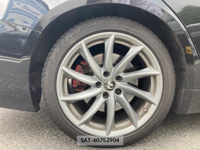 ALFA ROMEO Giulia 2019-07 7875075-8