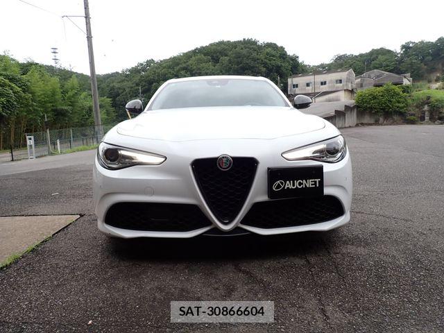 ALFA ROMEO Giulia 2017-12 7960336-4