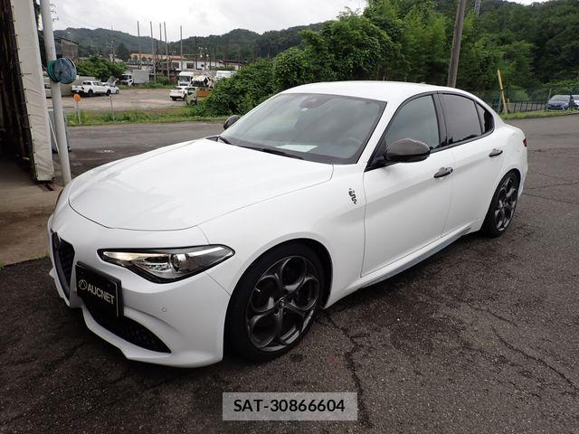 ALFA ROMEO Giulia 2017-12 7960336-5