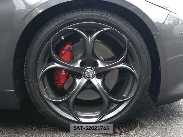 ALFA ROMEO Giulia 2021-09 7978346-19
